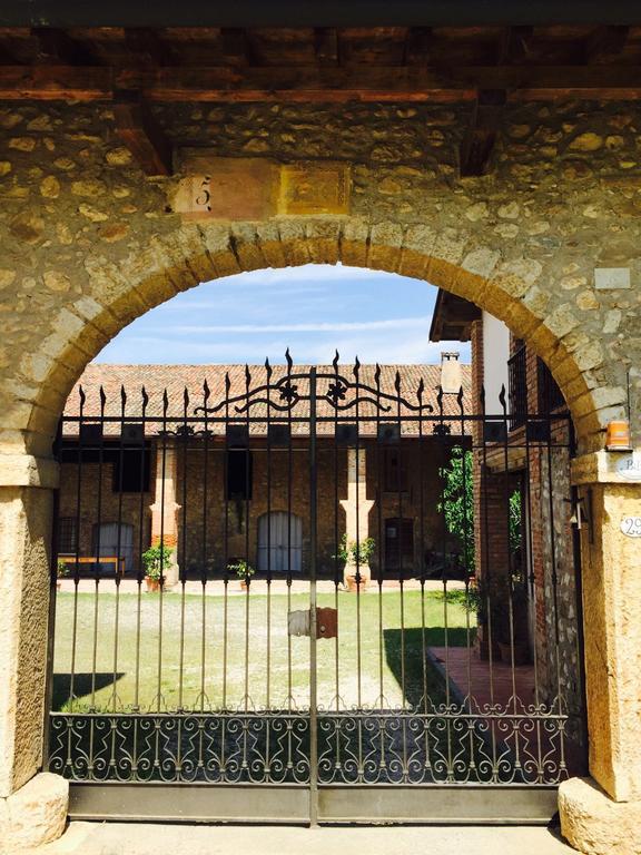 Antico Cascinale Lombardo Bed & Breakfast Lonato Exterior photo